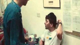 Damon Albarn and Graham Coxon KISS [upl. by Jerrilyn]