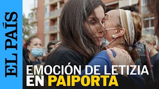 DANA VALENCIA  Momento la reina Letizia llorando al encontrarse con vecinos de Paiporta [upl. by Rehpotisrhc]