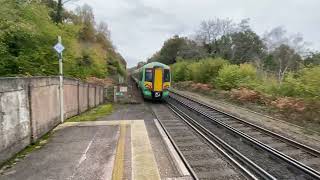 Southern passing balcombe for London Victoria [upl. by Linnell]