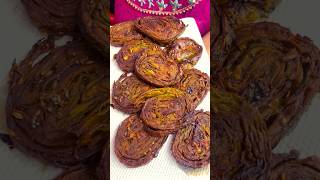 Maharashtrian Alu Vadi trending cooking recipe food [upl. by Euqinobe]