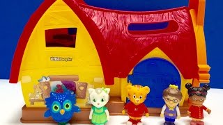 DANIEL TIGER NEIGHBOURHOOD Toys Cabin Sleepover [upl. by Dusty]