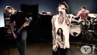 Bring Me The Horizon  It Never Ends Exclusive Performance Yahoo Music [upl. by Hsara]