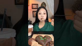 Chocolate 🍫 Galore here🤎🍫🍫p2 mukbang chocolavacake asmreating shorts [upl. by Nove]