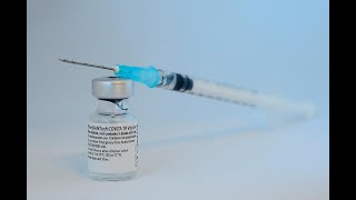 Covid19  le vaccin PfizerBioNTech neutralise une « mutation clé » des variants [upl. by Aramoiz]