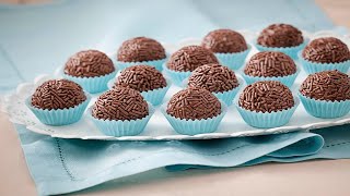 Brigadeiro  Receitas Nestlé [upl. by Nnazil]