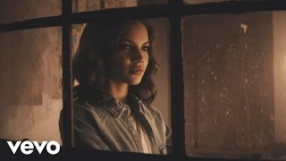 Leslie Grace  Cómo Duele el Silencio Official Music Video [upl. by Hilbert]