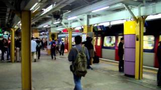 港鐵東鐵線列車開出上水站 An MTR East Rail Line train departs from Sheung Shui Station [upl. by Thais]