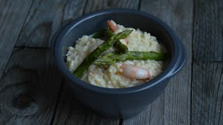 Recette  Risotto aux crevettes et asperges [upl. by Oicanata]