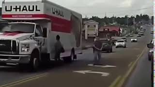 Liveleak com Jaywalker Walks Into Side of U Haul after giving finger com Jaywalker Walks Into Si [upl. by Chic]