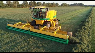 New Ploeger CM4240 selfpropelled merger  swather  Raking Grass Silage Reinvented [upl. by Hareemas946]