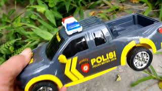 Dahayu Mencari Mobil Mobilan AnakAnak Mobil Polisi [upl. by Orsini]