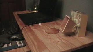 DIY Pallet Wood Computer Desk [upl. by Yrad242]