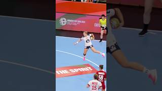 Fastbreak masterclass ⚡️👩‍🏫 håndbold handball ehfeuro2024 [upl. by Ruby47]