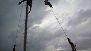 Voladores de papantla en Acatzingo 2007 wwwacatzingonet [upl. by Dona]