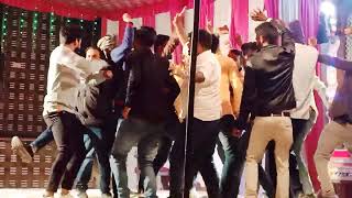 Village boy top song dance chahiye thoda pyar Song dance  La la la Band song  takila song dance [upl. by Gearhart]