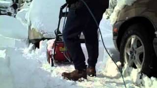 Toro 38381 18Inch 15 Amp Electric 1800 Power Curve Snow Thrower [upl. by Rothwell121]