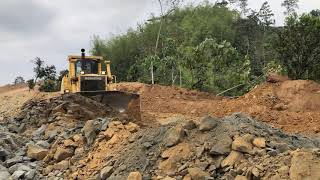 Tractor Komatsu D275AX5E0  Chone [upl. by Milson328]