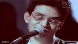 Legião urbana•Hoje A Noite Não Tem Luar videoclipe remasterizado em 4k música do acústico MTV 1992 [upl. by Anelam]