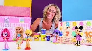 Nicoles Spielzeug Kindergarten  Die Puppen lernen die Zahlen  Kindervideo [upl. by Roos]