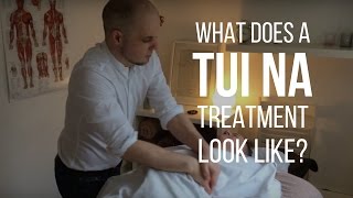 What does a Tui Na treatment look like [upl. by Iridis]