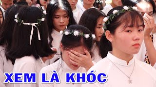 10 phút đẫm nước mắt khoảnh khắc học sinh lớp 12 ra trường [upl. by Buseck]