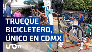 Ciclistas arman trueque en tianguis único en la Ciudad de México [upl. by Nahallac]