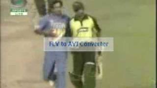 M Yusuf and Irfan Pathan fights during the match [upl. by Hayyikaz590]