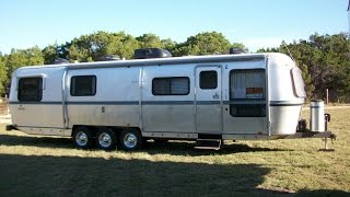 1988 Avion 34X Triple Axle Aluminum Travel Trailer [upl. by Joris]