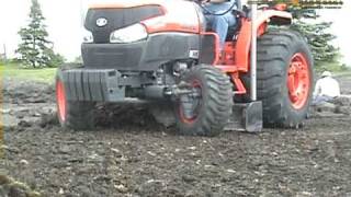 Laser Leveling a Golf Course Tee Box with a Belly Blade from Grouser Products [upl. by Agathe]