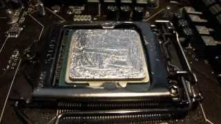 Intel i7 4770k delidding IHS removal with razor method [upl. by Piderit234]