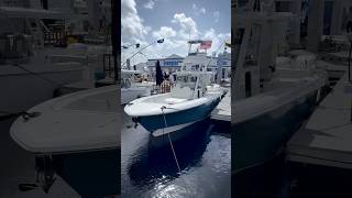 375CC Everglades Center Console at FLIBS 2024 EvergladesBoatsUSA [upl. by Drareg]