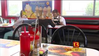 Steak n Shake Waitress Receives A 7000 Tip [upl. by Sharai283]