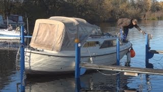 Wie kommen die Boote an Land Slippen in einer Marina [upl. by Attenwad]