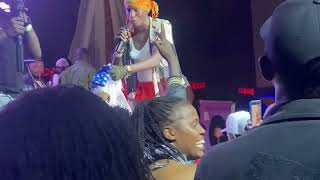 MUTUMBA MAN LIVE AT KAMBA FESTIVAL SEE WHAT HE GIFTED HIS FANS [upl. by Ayifa35]