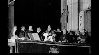 Habemus Papam John XXIII appears on St Peters balcony 1958 HD [upl. by Frodine307]