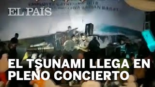 El tsunami en Indonesia sorprendió a centenares de personas en un concierto [upl. by Darius]