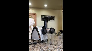 KEDEMAS Cold Press Slow Masticating Juicer Unboxing And Review Model AMR520 [upl. by Trimble530]