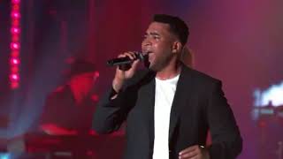 Don omar Pobre Diabla con banda musical  don Omar en vivo 2022 [upl. by Tedda]