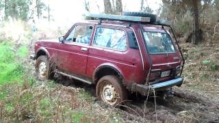 suzuki vitara y lada niva pista de barro [upl. by Leak]