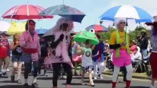 Yachats 2014 LaDeDa Parade [upl. by Aryek]