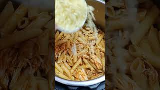 Kip Parmezaan met pasta uit de slowcooker [upl. by Juliane]