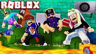 ROBLOX FLOOR IS LAVA CHALLENGE WITH MY FAMILY [upl. by Westbrooke]