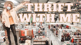 THRIFT WITH ME TO THE BIGGEST CHARITY SHOP IN THE UK OXFAM THRIFTING VLOG LARA JOANNA JARVIS 2020 [upl. by Ydnor]