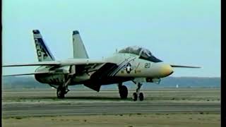 Demo F14A Tomcat VF143 Pukin Dogs Quonset Pt RI [upl. by Eiveneg516]