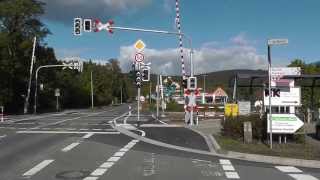 Der neue Bahnübergang ist fertig aber noch nicht ganz in betrieb in Steinhagen [upl. by Anderegg]