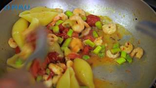 Chef Fabio Felle prepara Conchiglione com Camarão e Aspargos  Muito Prazer 4 [upl. by Karry]