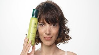 Comment appliquer la Mousse VOLUMEA pour cheveux fins et sans volume [upl. by Kris]