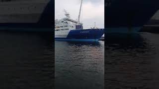 Kapal Pelni Bersandar kapalsandar kapalbesar pelni ship kapalpelni [upl. by Gunner]