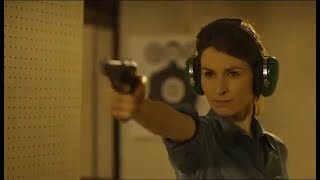 Helen Baxendale wears green ear defenders in Kidnap and Ransom S01E01 [upl. by Sauveur]