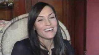 Interview de Famke Janssen [upl. by Eelaroc523]